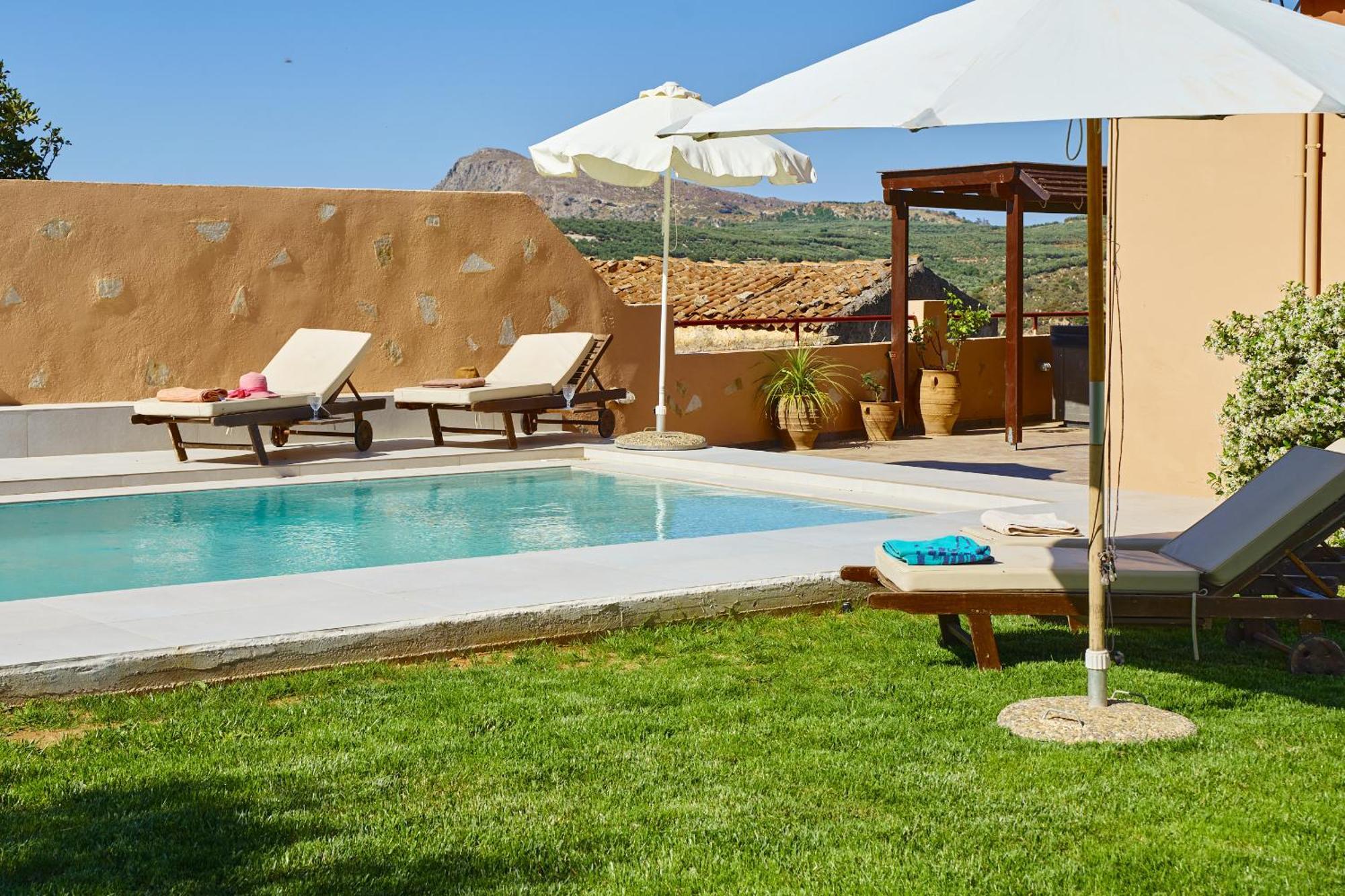 Mouri Villa Mourion  Exterior foto