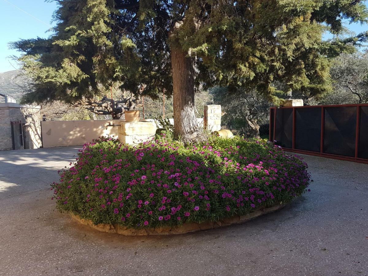 Mouri Villa Mourion  Exterior foto